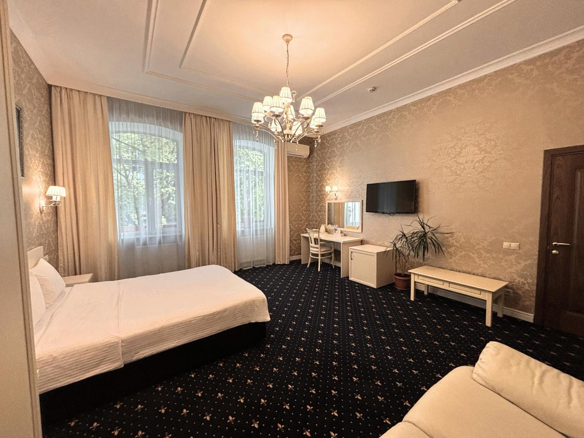Odeska Astoria Hotel Одеса Екстериор снимка
