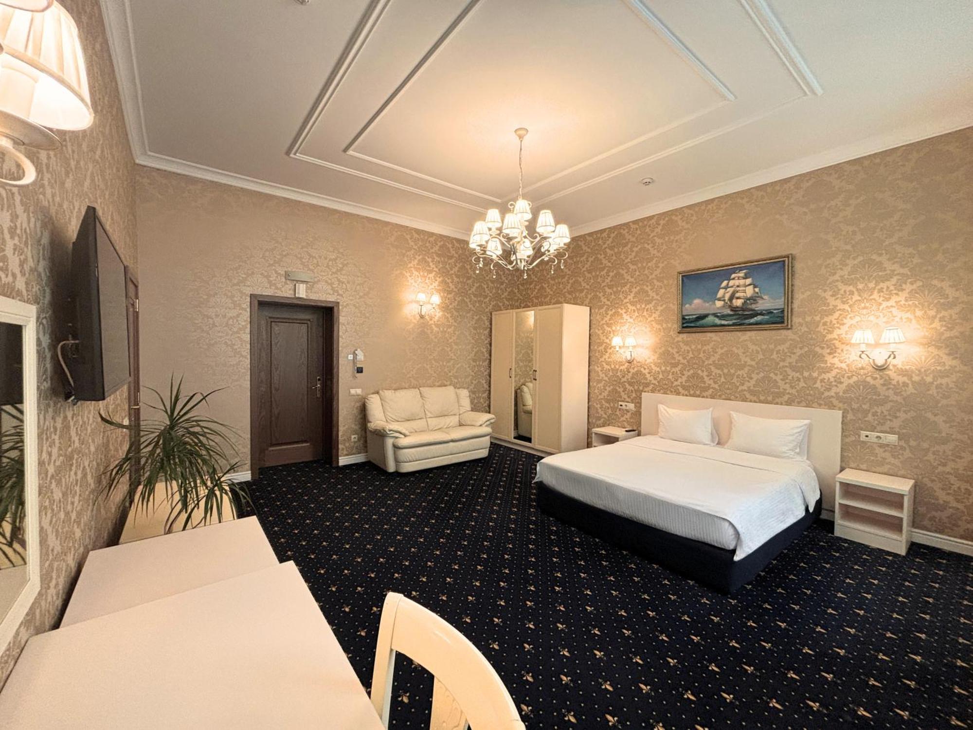 Odeska Astoria Hotel Одеса Екстериор снимка